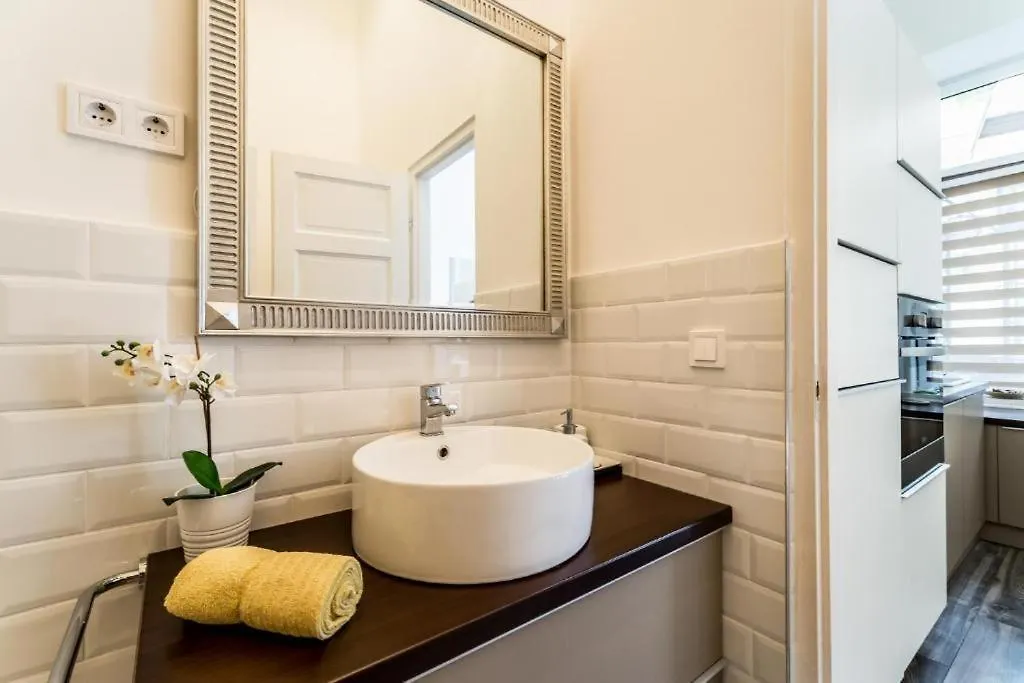 Hi-Bp Elizabeth Apartment In The Heart Of Budapest Hungary